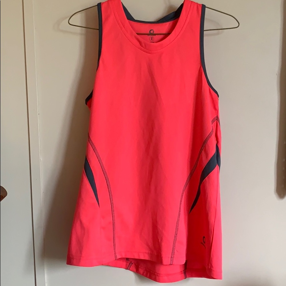 Athletic tank top